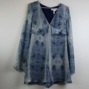 New BCBG Long Sleeve shorts Romper Blue Sz 0 women